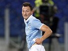 V �ANCI. Libor Koz�k, �to�n�k Lazia ��m, v z�pase proti Janovu.