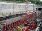 Z konečné v Motole pojedou vlaky přibližně tři čtvrtě kilometru dvoukolejným... Z konečné v Motole pojedou vlaky přibližně tři čtvrtě kilometru dvoukolejným...