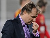 MÁ O ČEM PŘEMÝŠLET. Trenér ostravského Baníku Martin Pulpit po prohře na Dukle. MÁ O ČEM PŘEMÝŠLET. Trenér ostravského Baníku Martin Pulpit po prohře na Dukle.