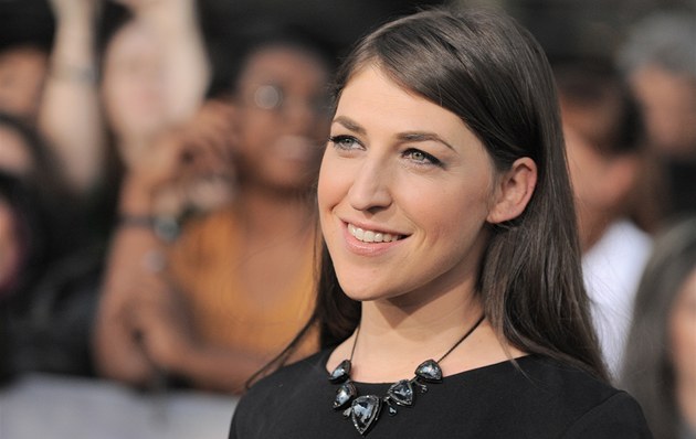 Mayim Bialiková Mayim Bialiková