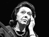 Jiřina Jirásková v roli Úrsuly Márquezova románu Sto roků samoty (1. prosince 2000) Jiřina Jirásková v roli Úrsuly Márquezova románu Sto roků samoty (1. prosince 2000)
