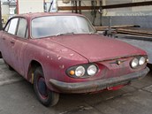 Prototyp vozu Tatra 603 A p�ed zah�jen�m renovace. (24. ledna 2013)