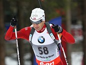 LEGENDA. Norský biatlonista Ole Einar Björndalen pílí do cíle novoměstské LEGENDA. Norský biatlonista Ole Einar Björndalen pílí do cíle novoměstské