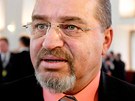 Poslanec ČSSD Evžen Snítilý při prezidentské volbě v únoru 2008 na Pražském Poslanec ČSSD Evžen Snítilý při prezidentské volbě v únoru 2008 na Pražském