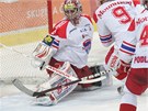 NEP��JEMN� POHLED. Bud�jovick� Jakub Kov�� sleduje puk, kter� let� do jeho