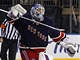 �v�dsk� brank�� Henrik Lundqvist sice zat�m nedostal g�l od J�gra, ale jeho Rangers v s�rii proti Bostonu ztr�c�.