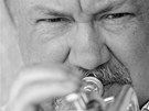 Na trumpetistu letí �enský a� po �ty�icítce, �íká Jan Hasenöhrl.