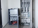 Stávající technologie UMTS Nokia (vpravo) a nová Huawei LTE/UMTS (vlevo) Stávající technologie UMTS Nokia (vpravo) a nová Huawei LTE/UMTS (vlevo)