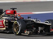 Kimi Räikkönen z Lotusu p�i tréninku na Velkou cenu Bahrajnu.