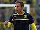 JE�T� ZA DORTMUND. Mario G�tze se rozcvi�uje p�ed semifin�le Ligy mistr�.
