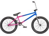 BMX kola od WeThePeople. Výborná volba pro začátečníky i profesionály BMX kola od WeThePeople. Výborná volba pro začátečníky i profesionály
