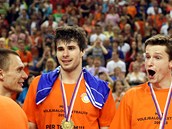 Ond�ej Lach, Peter Michalovi� a Jan Rodek (zleva) s medailemi.