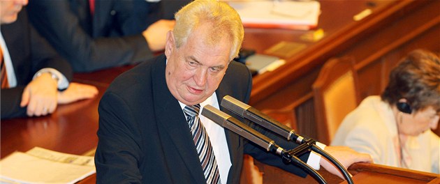 Miloš Zeman při své první návštěvě Sněmovny po zvolení prezidentem. (7. května Miloš Zeman při své první návštěvě Sněmovny po zvolení prezidentem. (7. května