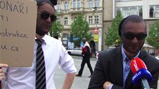 Anonymní akcionáři na Václavském náměstí Anonymní akcionáři na Václavském náměstí