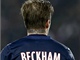 JE KONEC. Jm�no David Beckham miz� z fotbalov�ch tr�vn�k�. Anglick� z�lo�n�k...