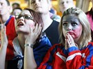 Zejména fanynky zápas hodně prožívaly a vyřazení Českého týmu oplakaly. Zejména fanynky zápas hodně prožívaly a vyřazení Českého týmu oplakaly.