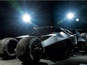 Batmanův koncept The Tumbler, postavený pro letošní ročník závodu Gumball 3000... Batmanův koncept The Tumbler, postavený pro letošní ročník závodu Gumball 3000...