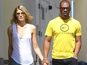 Eddie Murphy a Paige Butcherová (květen 2013) Eddie Murphy a Paige Butcherová (květen 2013)