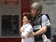 Z�sah izraelsk�ch policist� u banky v Beer�ev� (20. kv�tna 2013)