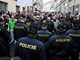 V květnu policie zastavila "pochod na Romy", když radikálové strhli část davu z mítinku na náměstí. Tentokrát budou obě skupiny kousek od sebe.