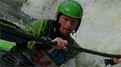 Kajakáři závodili v Plzni u mlýna na uměle vytvořené vlně