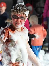 Děti se ve Vrchlabí vydaly pohádkovou cestou plnou překvapení