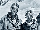 Je to už 60 let, co Edmund Hillary a Tenzing Norgay vystoupali na nejvyšší... Je to už 60 let, co Edmund Hillary a Tenzing Norgay vystoupali na nejvyšší...