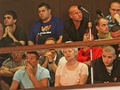 Fotbalist� Ban�ku Milan Baro� (prvn� zleva dole) a Martin Luke� (t�et� zleva