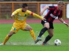 NA VOD�. David Van��ek ze Sokolova se na t�k�m ter�nu sna�� zastavit Mat�je