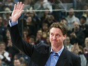 VRACÍM SE. Bývalý brankář Patrick Roy by se měl vrátit do Colorada jako trenér. VRACÍM SE. Bývalý brankář Patrick Roy by se měl vrátit do Colorada jako trenér.