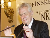 Zeman navrhl ministerstvo veřejných prací. Podpořil velké stavby