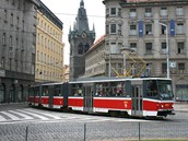„Kachnu“ už v Praze na kolejích lidé nepotkají, tramvaje KT8D5...