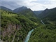 V �ern� Ho�e ve st�edu zem�el �esk� turista. Ilustra�n� sn�mek