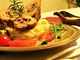 Hotov� panenka s bramborovou ka�� : detail zarolovan�ho masa