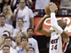 Ray Allen z Miami posílá touto úspěšnou trojkou šesté finále NBA do prodloužení.