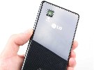 Zadní strana zařízení je opravdu chloubou modelu Optimus G.