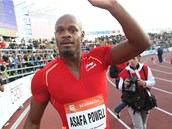Jamajský sprinter Asafa Powell se raduje z vítězství v Ostravě. Jamajský sprinter Asafa Powell se raduje z vítězství v Ostravě.