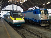 Jednotka Pendolino a lokomotiva Emil Zátopek hravě zvládnou dvoustovku. Jednotka Pendolino a lokomotiva Emil Zátopek hravě zvládnou dvoustovku.