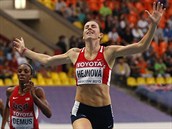 DOKÁZALA TO. Zuzana Hejnová na MS v Moskvě vítězí v závodě na 400 metrů překážek.