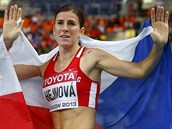 NOVÁ ŠAMPIONKA. Zuzana Hejnová po vítězství na MS v Moskvě v závodě na 400 metrů překážek.
