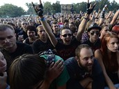 Publikum nadšeně očekávalo hlavní hvězdy festivalu, americkou skupinu System of a Down (14. srpna 2013). Publikum nadšeně očekávalo hlavní hvězdy festivalu, americkou skupinu System of a Down (14. srpna 2013).