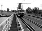 Původní provizorní tramvajový most v Troji. Do provozu byl uveden v roce 1977.... Původní provizorní tramvajový most v Troji. Do provozu byl uveden v roce 1977....