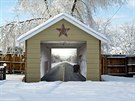 Ošklivá a nudná garážová vrata můžete proměnit ve svou soukromou silnici. Cena... Ošklivá a nudná garážová vrata můžete proměnit ve svou soukromou silnici. Cena...