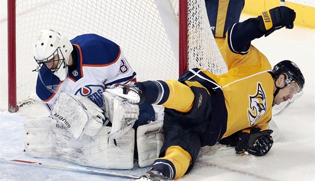 ILJA MUROMEC. Ruský brankář Ilja Bryzgalov se vrátil do NHL v dresu Edmontonu ILJA MUROMEC. Ruský brankář Ilja Bryzgalov se vrátil do NHL v dresu Edmontonu
