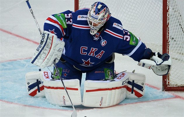 Alexander Salák, gólman Petrohradu. Alexander Salák, gólman Petrohradu.