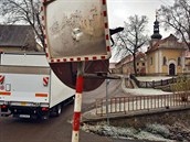 Obec Dobrovíz, u níž chce americká firma Amazon postavit obří sklad Obec Dobrovíz, u níž chce americká firma Amazon postavit obří sklad
