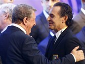 SOUPEŘI. Anglický kouč Roy Hodgson (vlevo) a italský trenér Cesare Prandelli se... SOUPEŘI. Anglický kouč Roy Hodgson (vlevo) a italský trenér Cesare Prandelli se...