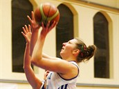 Karlovarská pivotka Šárka Kučerová zakončuje na strakonický koš. Karlovarská pivotka Šárka Kučerová zakončuje na strakonický koš.