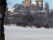Hrad v Lipnici nad Sázavou v uplynulém víkendu zasypal čerstvý sníh. Hrad v Lipnici nad Sázavou v uplynulém víkendu zasypal čerstvý sníh.