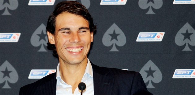 ÚSMĚV. Španělský tenista Rafael Nadal přijel do Prahy na charitativní pokerový... ÚSMĚV. Španělský tenista Rafael Nadal přijel do Prahy na charitativní pokerový...